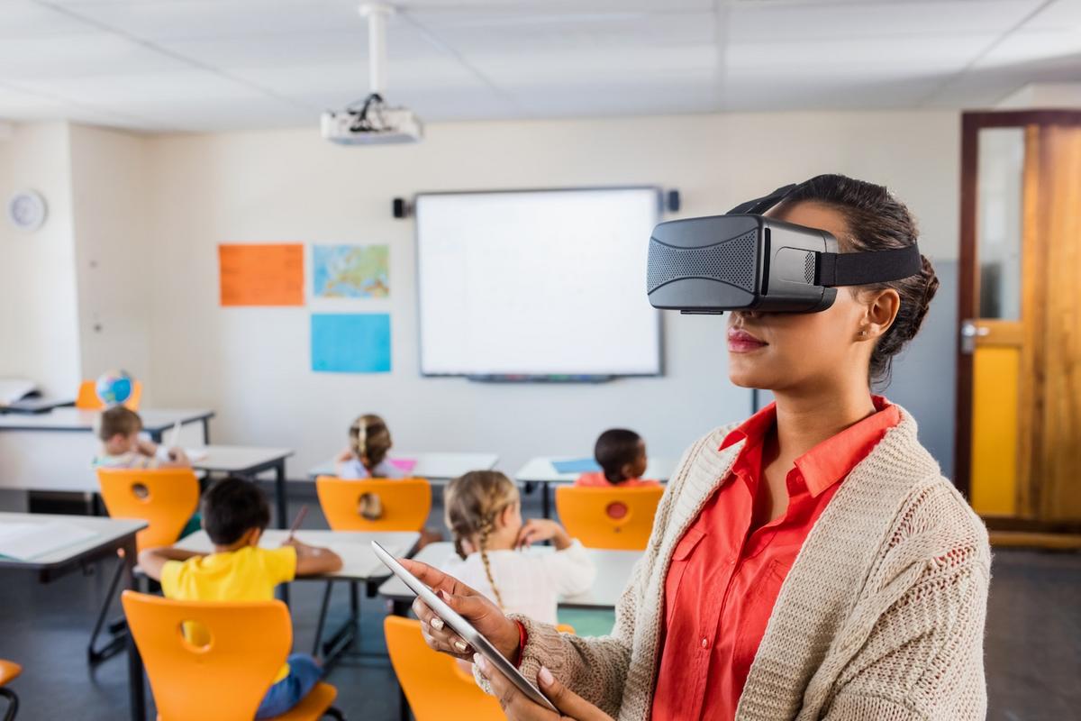 How AI is Revolutionizing Personalized Learning in Schools